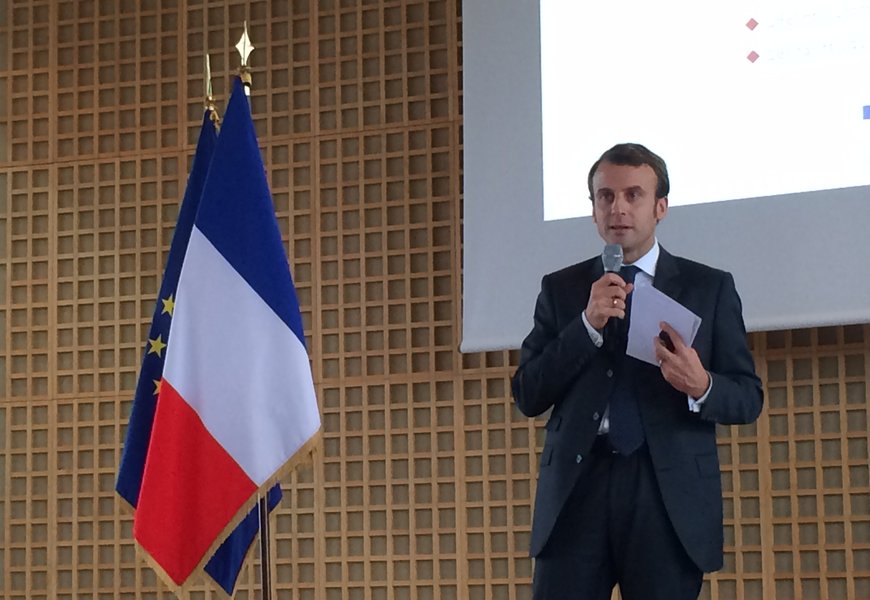 Projet De Loi Activit Emmanuel Macron D Voile Les Tr S Grandes