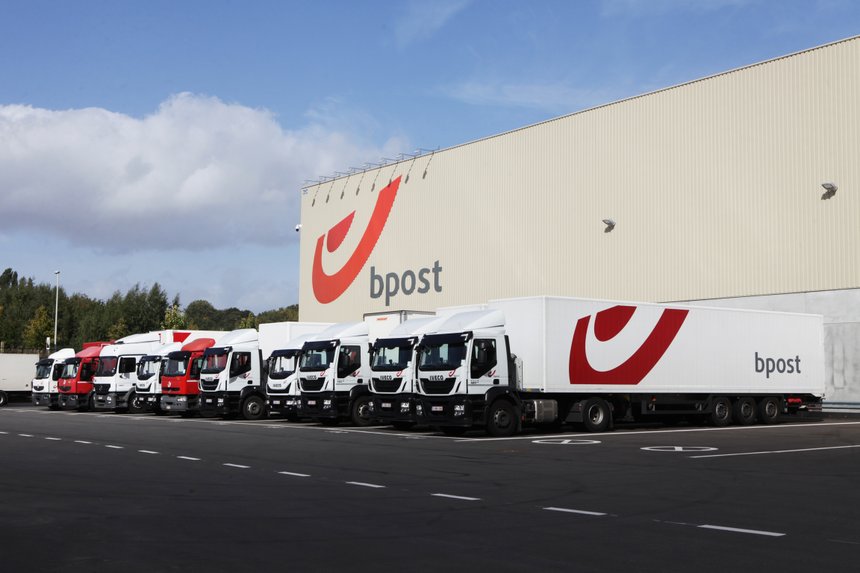 E-commerce : L'opérateur Belge Bpost Inaugure Un Centre De 80 000 M2 ...