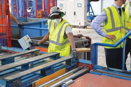 Lomatrans inaugure une ligne de reconditionnement de palettes - Actu ...