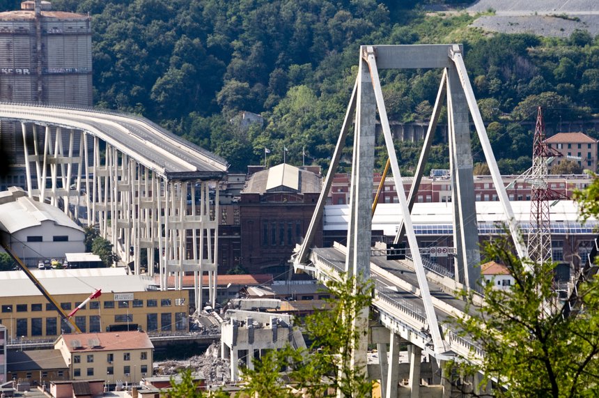Crollo del ponte Morandi a Genova