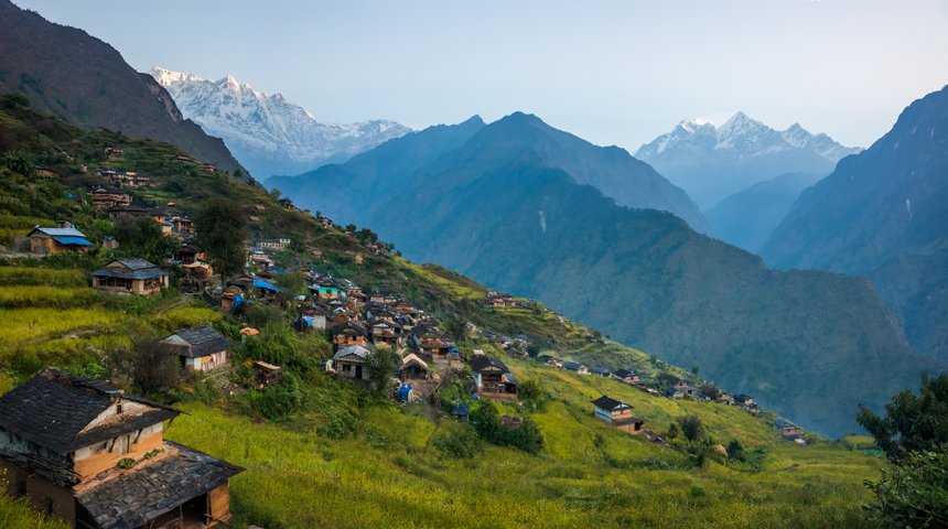 Panoramiv view of Muri, nepali traditional village, in Annapurna region, Himalaya. Dhaulagiri circuit trek, Nepal.