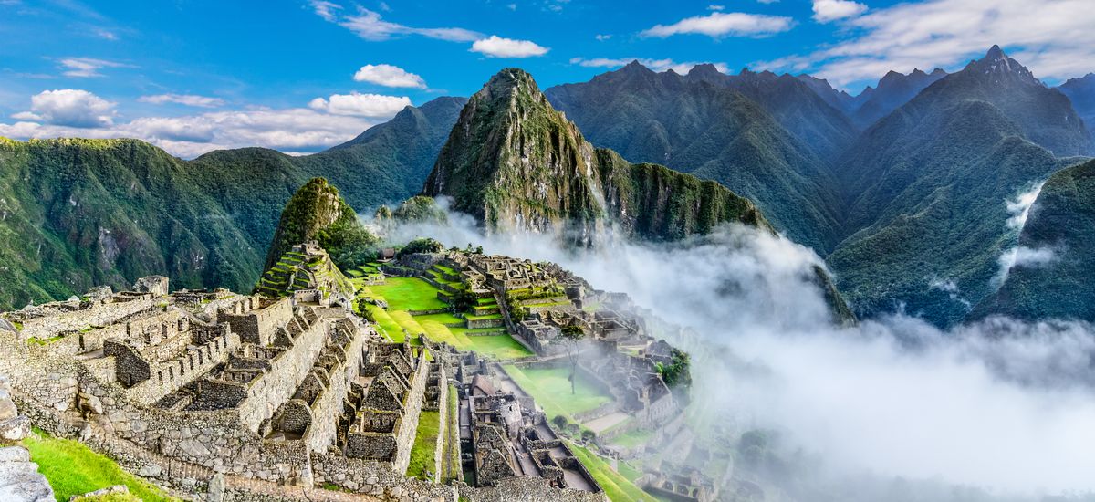 Overview of Machu Picchu, agriculture terraces and Wayna Picchu 