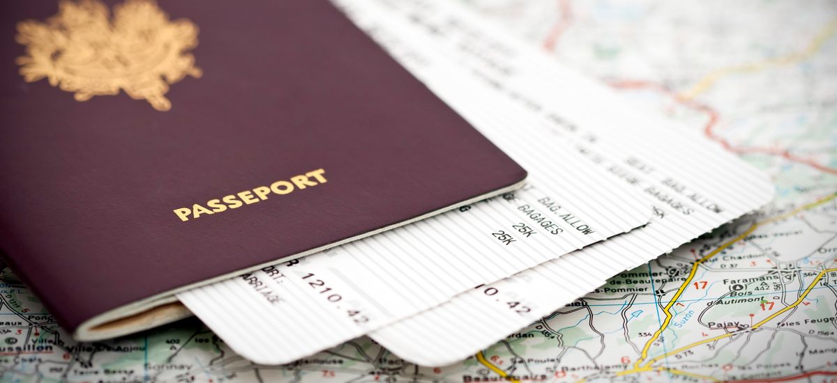 Passeports et billets d'avion