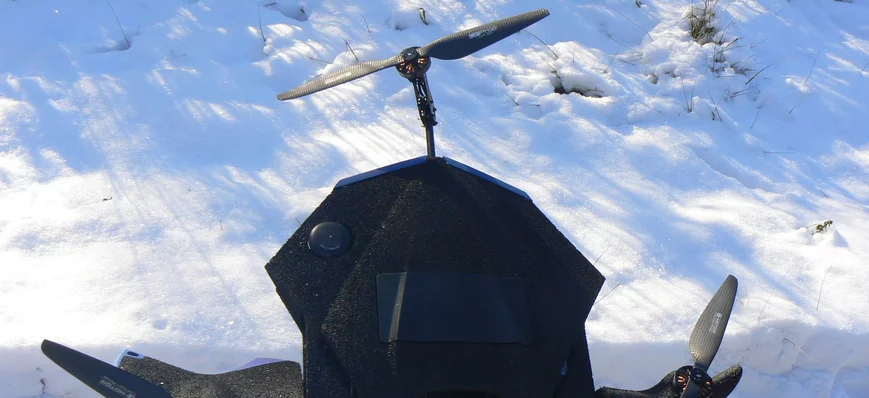 Le drone EZ-manta doublement breveté prend ses cli