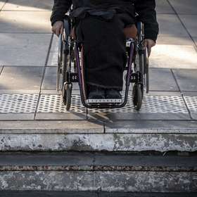Handicap : les inégalités persistantes entre les aidants du public et du privé