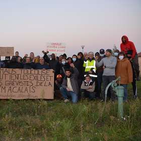 Migrants à Calais : 300 membres d’Emmaüs jeûnent 24 heures en soutien aux grévistes de la faim