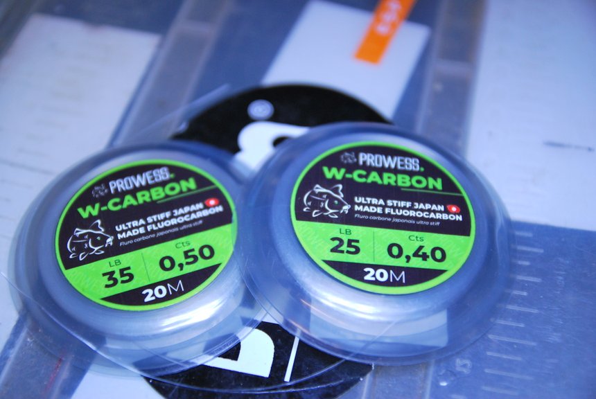 Fluorocarbone W-Carbon Prowess