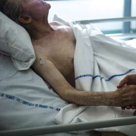 Soins palliatifs et fin de vie : le cinquième plan national publié