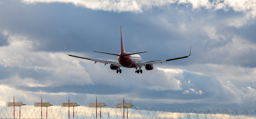 Rossiya Airlines Boeing 737-800 