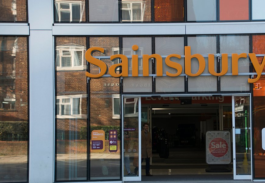 Sainsbury’s prié par ses investisseurs de payer un « salaire réel