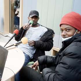 A Calais, une radio pour faire entendre la voix des exilés