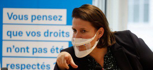 { element.images.0.titre }}