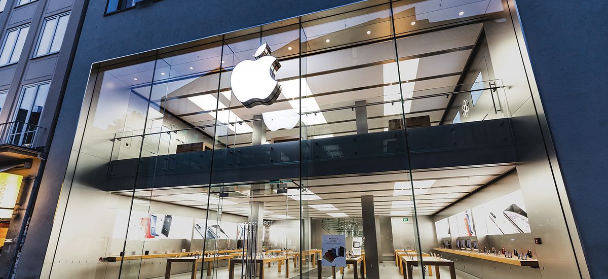 07 August 2019, Munchen, Germany: Apple Logo close-up at the sto