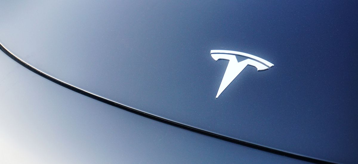 Tesla car icon