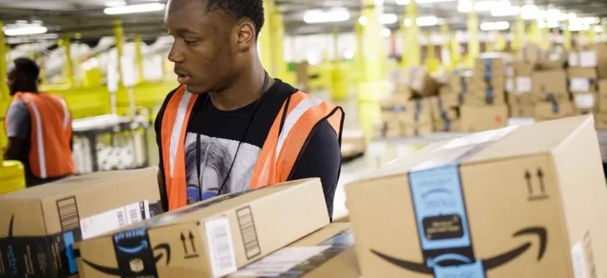 Amazon augmente les salaires aux Etats-Unis