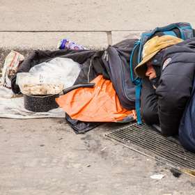 Morts dans la rue : encore 620 personnes recensées cette année