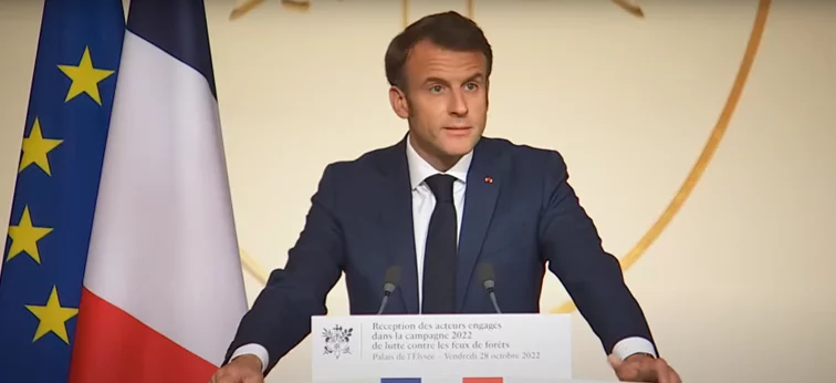 Emmanuel Macron veut planter un milliard d'arbres 