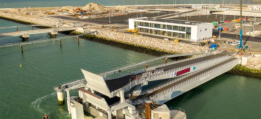 Le nouveau port de Calais primé et… mise en servic