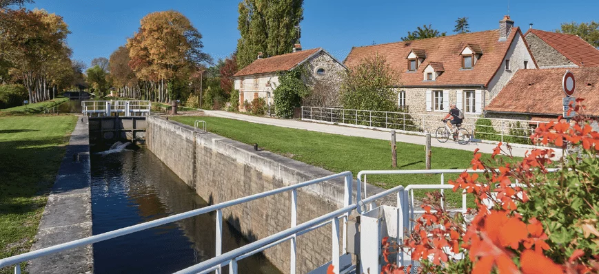 Valoriser les maisons éclusières du canal de Bourg