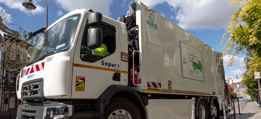 18 camions bennes à ordures électriques Renault en