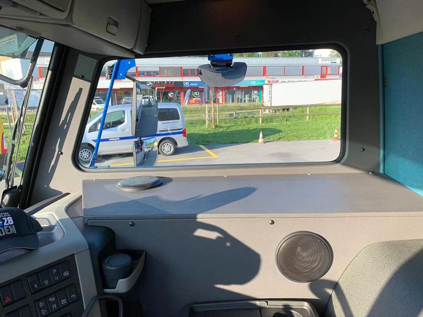 Camion-mystère : une grosse surprise vous attend dans la cabine de ce Volvo  FM - FranceRoutes