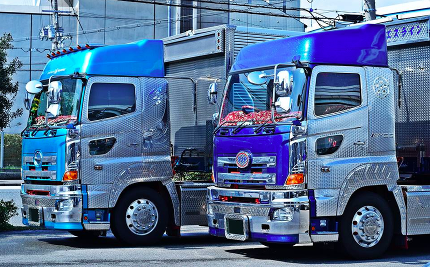 Le tuning extrême de camions au Japon 
