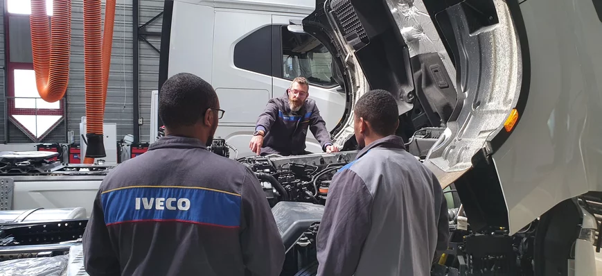 Transition énergétique : Iveco crée l'Iveco academ