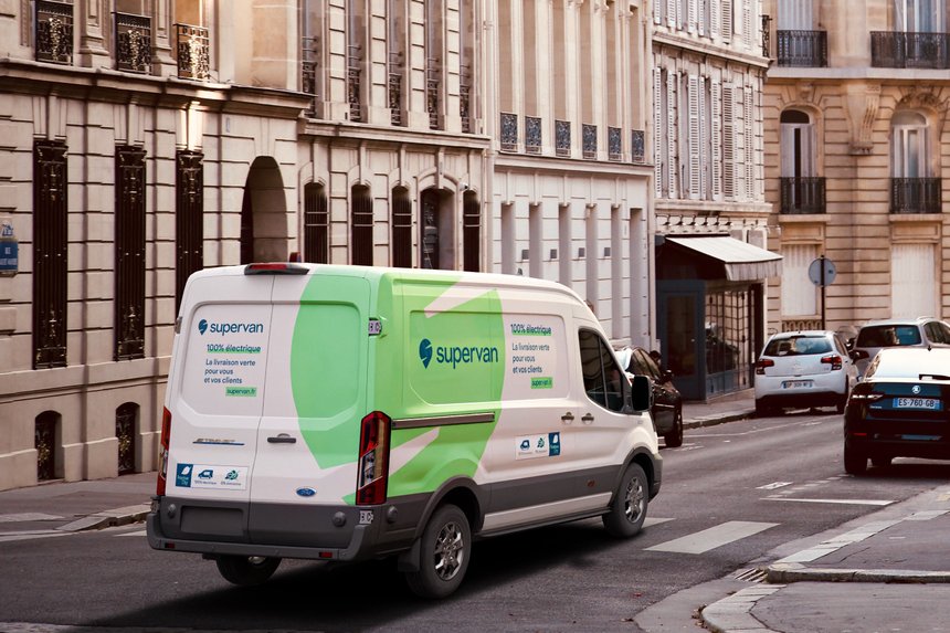 La startup Supervan a investi dans une flotte de 10 VUL électriques qu’elle propose en location courte ou longue durée à ses partenaires transporteurs. © Supervan