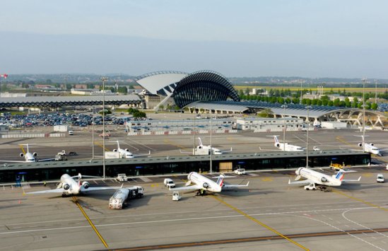 Nouveau record en 2013 pour l'aéroport de Lyon avec plus de 8,5 millions de passagers © Aéroports de Lyon