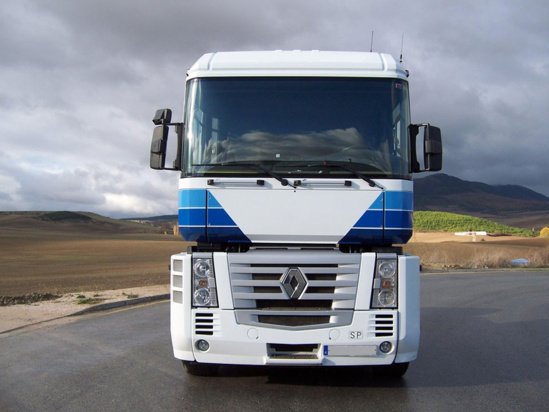 La taxation des poids lourds n'a pas fini de faire débat © Renault Trucks