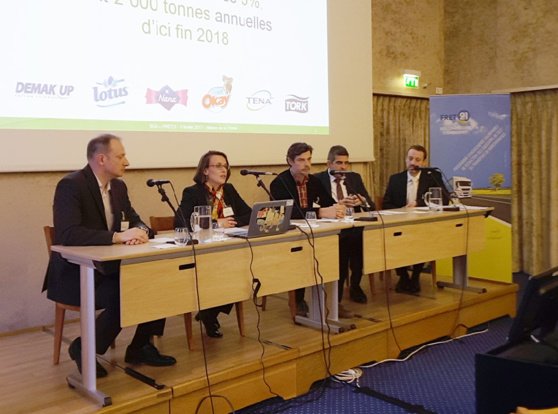 Représentants de SCA, Air Products, Renault et Carrefour lors du lancement du programme 