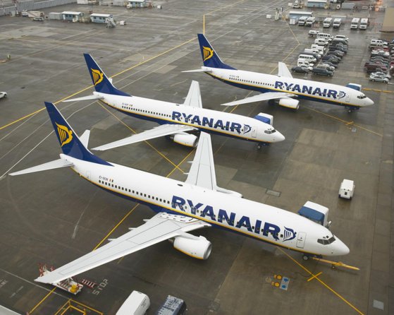 Ryanair a annoncé geler les créations d'emplois en Grande-Bretagne où elle opère depuis 19 aéroports © Ryanair