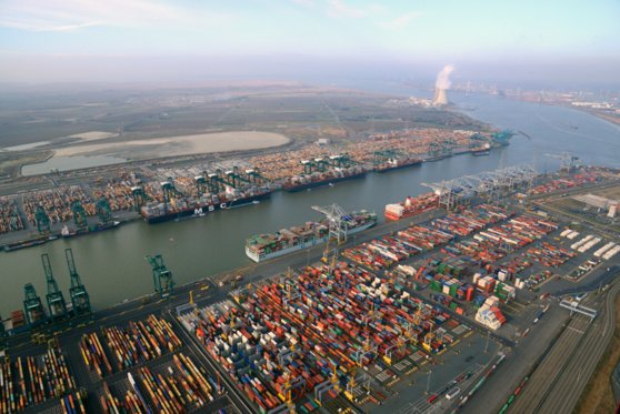 Le conteneur sur le port anversois a progressé de 7 % au troisième trimestre © Port of Antwerp