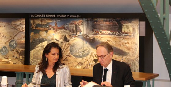 Le partenariat signé entre Christine Cabau-Woehrel et Yvon Berland débouche sur la création d'un Desu © Vincent Calabrèse