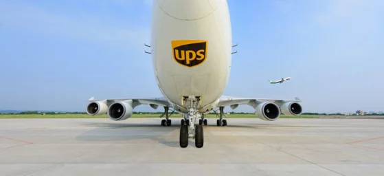 UPS porté par une hausse des livraisons rapides au