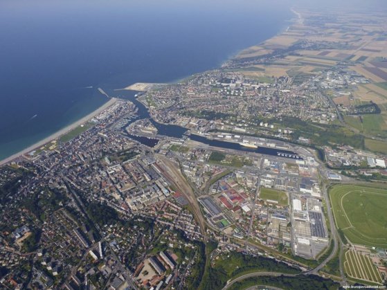 À Dieppe, après six mois, 692.500 tonnes de fret ont été transportées par les deux ferries du conseil départemental © Port de Dieppe