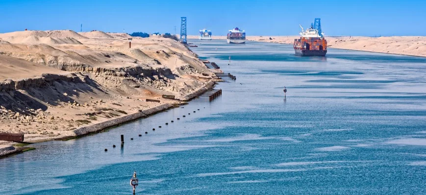 Le canal de Suez brade à nouveau ses tarifs 