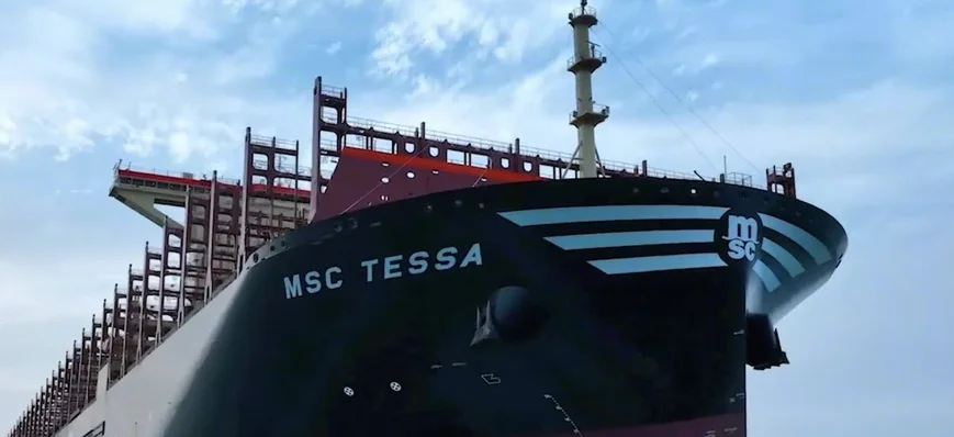 Maersk et MSC suspendent une de leurs six boucles 
