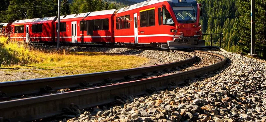 En Suisse, le rail stagne, mais garde nettement la
