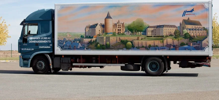 Les camions Jumeau décorés aux pinceaux