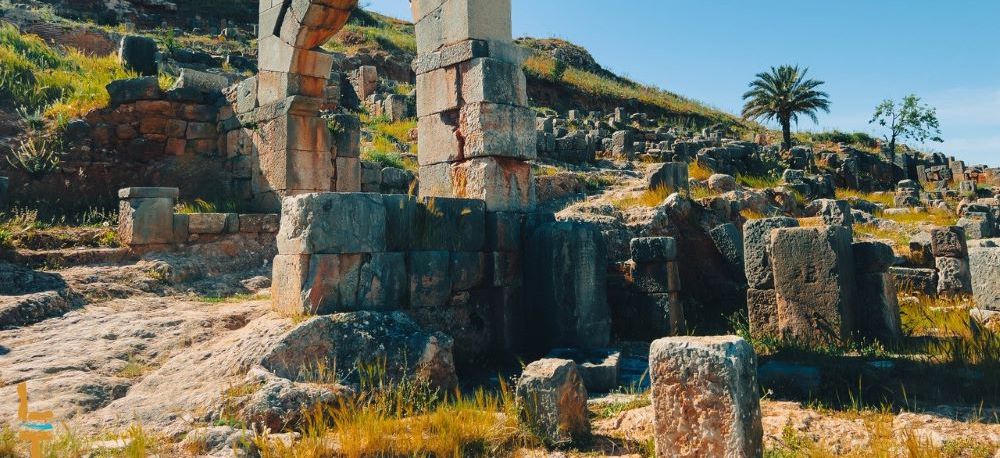 Ruines de l’ancien arc de triomphe de Tiddis