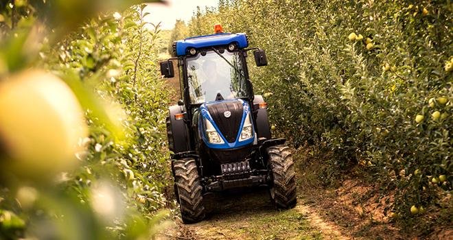 Selon Axema, les immatriculations de tracteurs étroits pour vignes et vergers s’inscrivent en baisse de 27,5% par rapport à 2017. Photo : New Holland