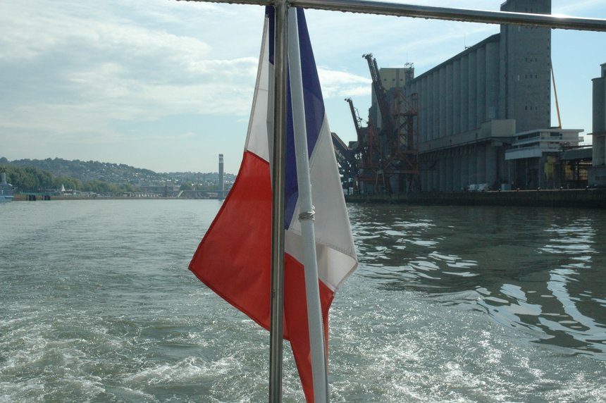 Silos de Sénalia sur le port de Rouen. Photo : H.Sauvage/Media&Agriculture