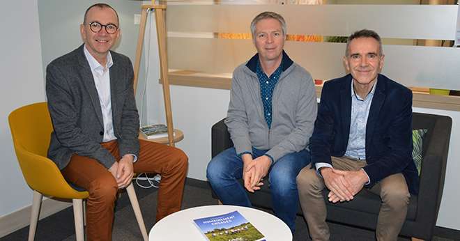 Jérôme Calleau, président, Franck Bluteau, vice-président, et Jacques Bourgeais, directeur de la Cavac. Photo : Cavac.