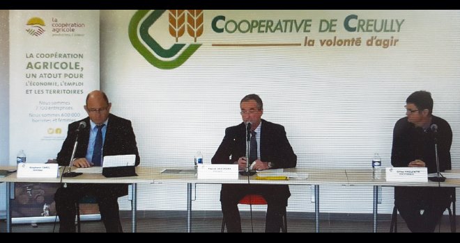 De g. à d. : Stéphane Carel, Pascal Desvages et Gilles Haelewyn, respectivement directeur, président et vice-président de la coopérative. CP : H. Sauvage/Média et Agriculture.