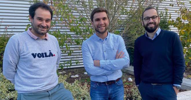 De gauche à droite : Vincent Guilhem de Pothuau et Pierre-Antoine Foreau, fondateurs de Biagri, accompagnés de Julien Malherbe, directeur digital de la Scael. CP : DR