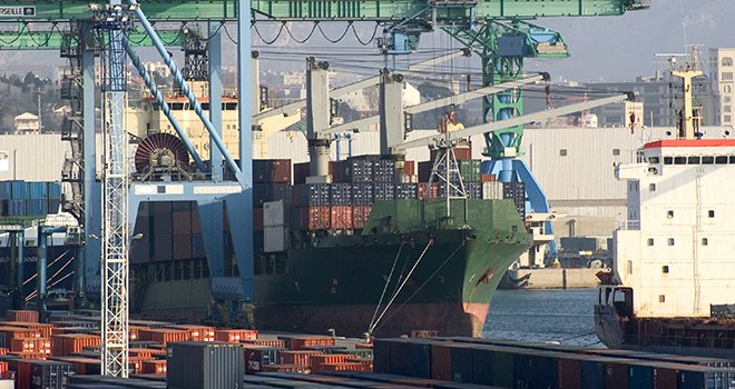 Le retour massif des porte-conteneurs en provenance de Chine est donc attendu pour avril dans les ports européens. Photo : Gilles Paire/Adobe Stock