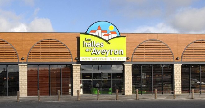 Unicor souhaite revoir le développement de son enseigne Les Halles de l'Aveyron sur un modèle de magasins plus petits, recentrés sur une offre territoriale qualitative et situés en cœur de ville. CP : Unicor.