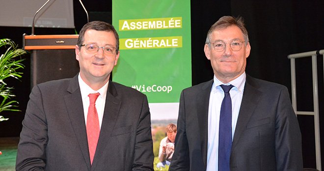 Thierry Dupont (à gauche) et Jean-Xavier Mullie, respectivement président et directeur d’Agora ont expliqué lors d’un point presse, qui s'est tenu avant leur AG du 12 décembre, leur changement de modèle économique. Photo : S.bot/ATC