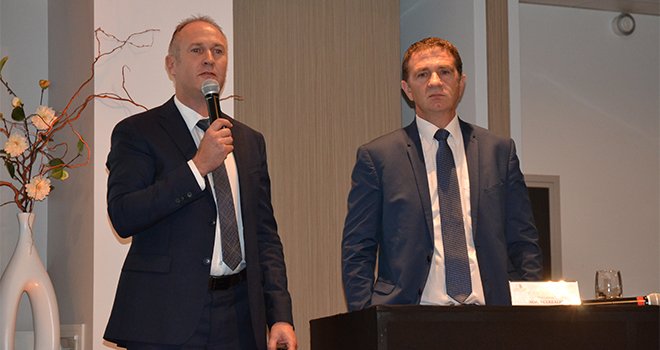 Joël Ratel (à gauche) et Laurent Bué, respectivement directeur et président de Nord Céréales, ont dressé le bilan de la campagne 2018-2019 et les perspectives pour 2019-2020. Photo : S.Bot/ATC
